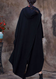 Eleganter schwarzer Kapuzenumhang mit asymmetrischem Design Wintermantel