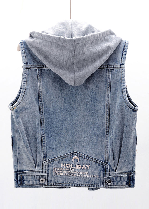 Elegante hellblaue Patchwork-Taschen Jeansweste mit Kapuze, ärmellos