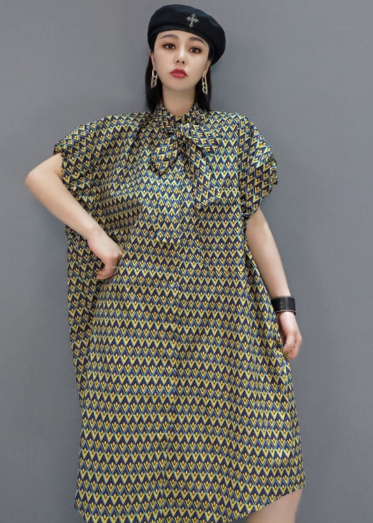 Elegantes, kurzärmliges Hemdkleid aus Baumwolle mit Stehkragen-Print