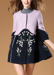 Eleganter lila Patchwork-bestickter Wollmantel mit floralem Herbst