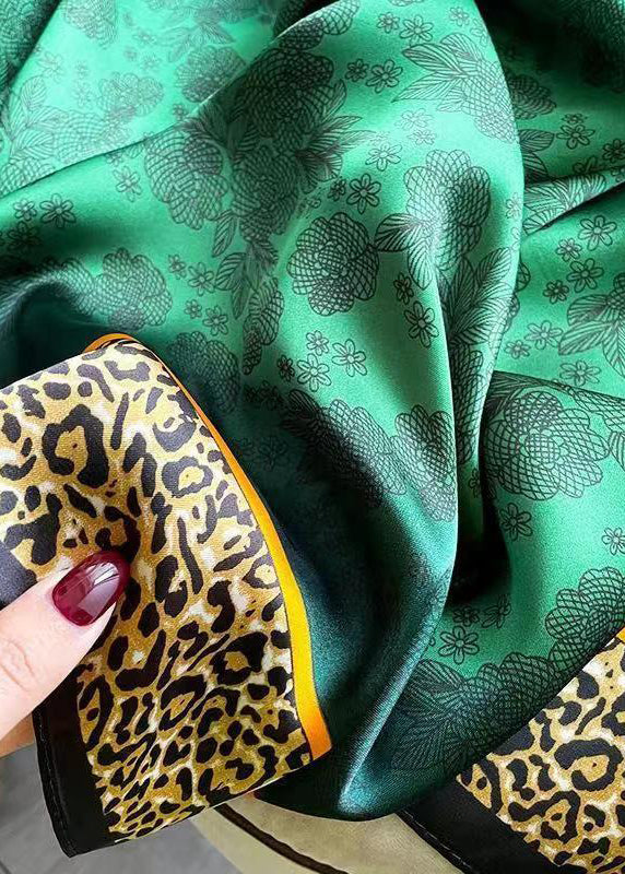 Fashion Green Leopard Print Silk Scarf