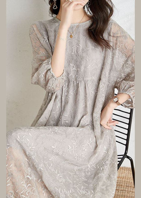 Fashion Light Grey Cinched Embroideried Chiffon Urlaubskleider Ärmel mit drei Vierteln