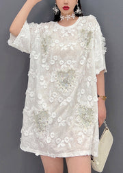 Fashion White O-Neck Embroidered Floral T Shirt Half Sleeve