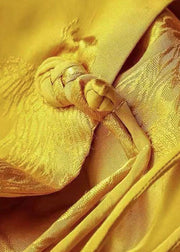 Modisches gelbes Stehkragen-Jacquard-Quasten-Seidenhemd mit langen Ärmeln