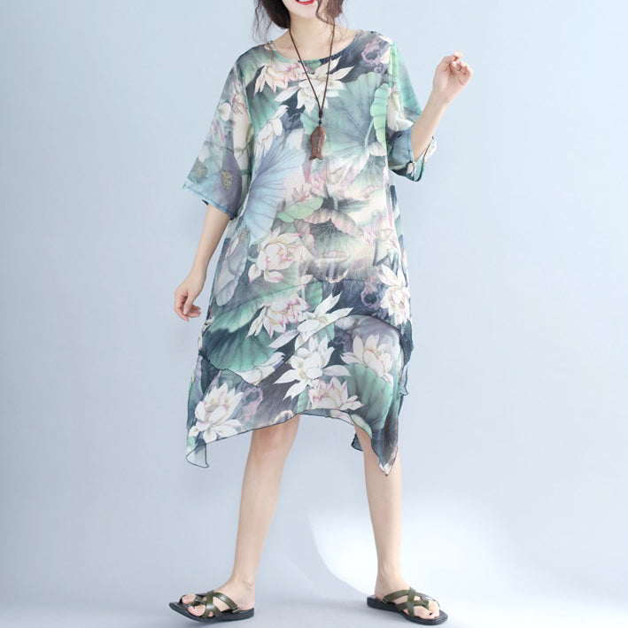 Fein bedrucktes Chiffonkleid Plussize-Chiffon-Maxikleid Boutique-Kleid mit halben Ärmeln und asymmetrischem Saum