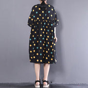 Feines reines Chiffon-Kleid in Übergröße, lockeres, kurzärmliges, mit Punkten bedrucktes schwarzes Faltenkleid