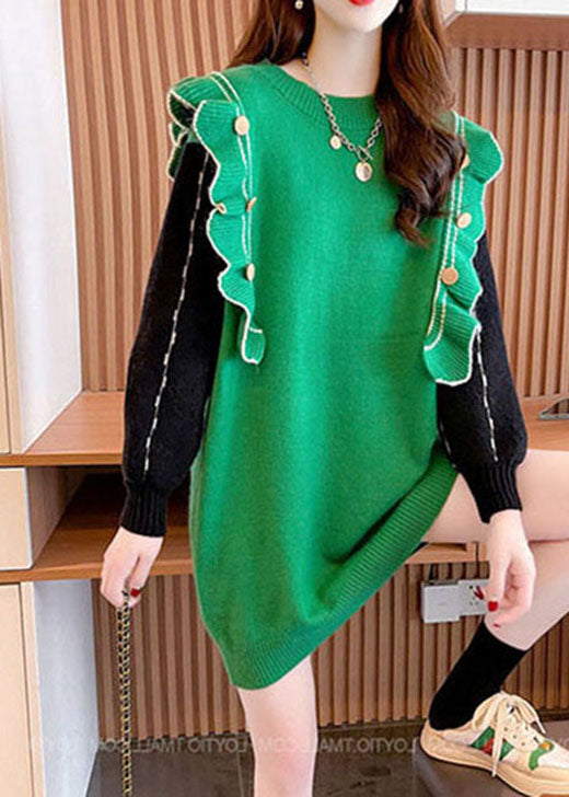 Tailliertes langes Strickkleid aus Kaschmir mit Rüschendruck in Grün Winter
