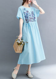 Französisches hellblaues Urlaubskleid mit O-Ausschnitt und Kordelzug aus Baumwolle mit kurzen Ärmeln