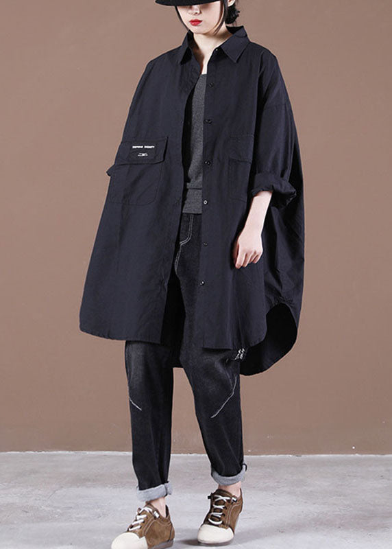 Handgefertigtes schwarzes, lockeres, asymmetrisches Design mit langen Ärmeln