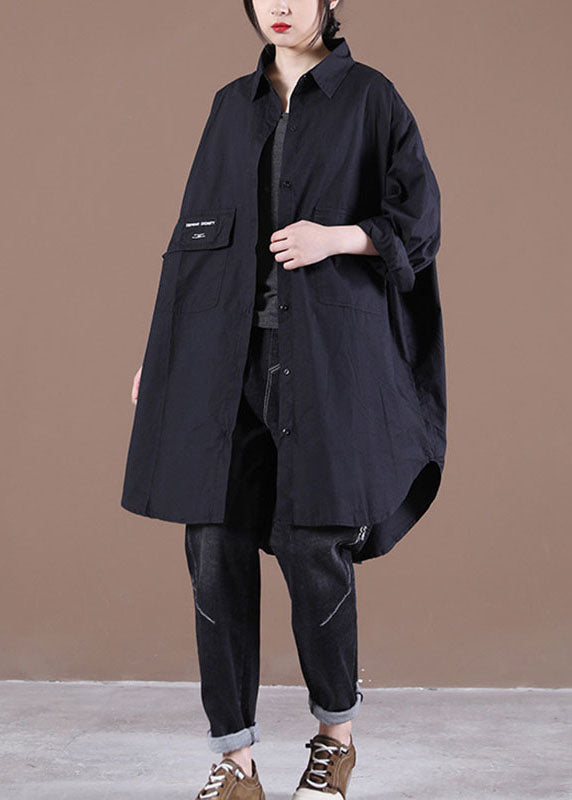 Handgefertigtes schwarzes, lockeres, asymmetrisches Design mit langen Ärmeln