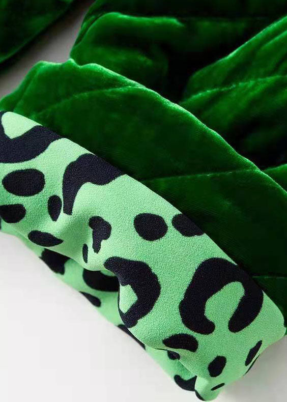 Handgefertigter grüner V-Ausschnitt Taschen Velours Wintermantel