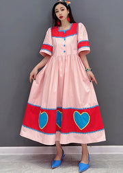 Italienisches rosa Patchwork-Kragen mit extra großem Saum, plissiertes Kleid aus Baumwolle mit kurzen Ärmeln