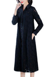 Langes Kleid mit langen Ärmeln aus Jacquard-Schwarz mit Peter-Pan-Kragen und Knöpfen