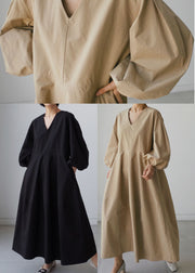 Khakifarbenes Taschen-Patchwork-Baumwollkleid mit langen Ärmeln