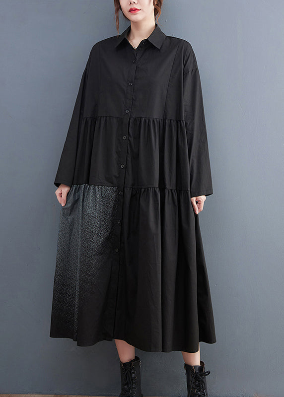 Lockeres schwarzes Hemdkleid mit Bubikragen aus Baumwolle mit langen Ärmeln
