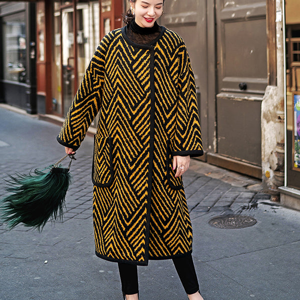 Luxuriöser schwarz-gelb gestreifter langer Mantel Locker sitzender O-Ausschnitt Mäntel Boutique-Taschen Wolljacken