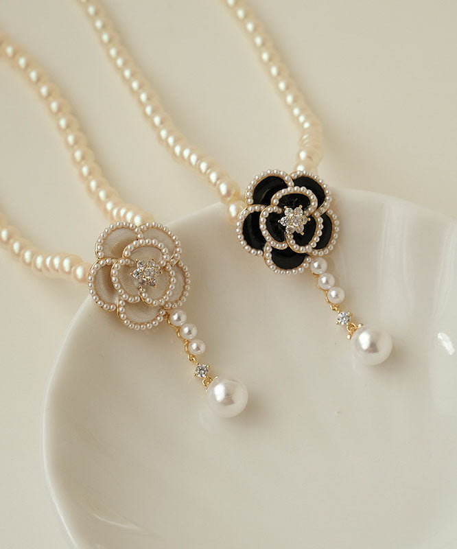 Modern White Copper Overgild 14K Gold Zircon Pearl Resin Floral Pendant Necklace