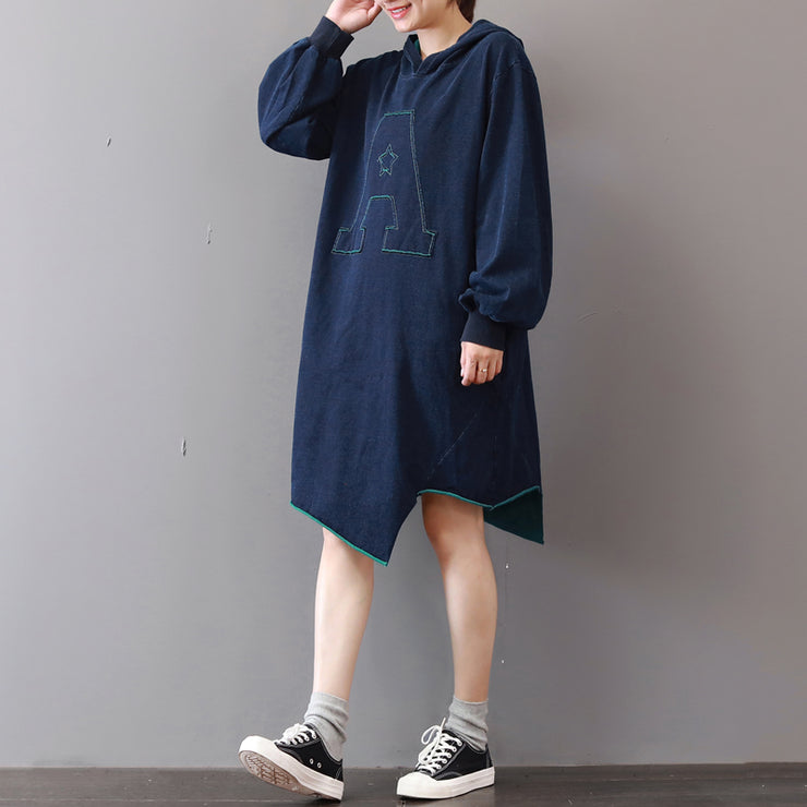 Neues blaues Kniekleid aus Baumwolle Locker sitzende Reisekleidung mit asymmetrischem Saum 2018Baumwollkleider mit Kapuze