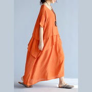 Neue orangefarbene lange Leinenkleider plus Größenkleidung geschichtete Baumwollkleider Neues Leinen-Baumwollkleid mit kurzen Ärmeln