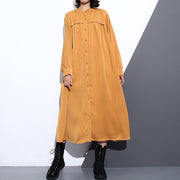 Neue gelbe Seiden-Baumwoll-Mischkaftane plus Größe Kleidung Stehkragen Seiden-Baumwoll-Mischkleidung Kleid feine Taschen Cinched Kaftane