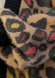 Langärmlige Strickjacke aus Bio-Leopard mit losem Print im Herbst