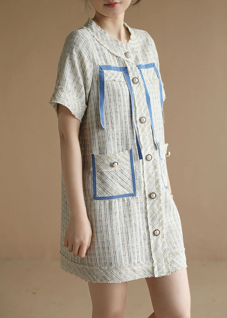 Original Design Weißes O-Neck Plaid Print Knopf Baumwollkleid mit kurzen Ärmeln