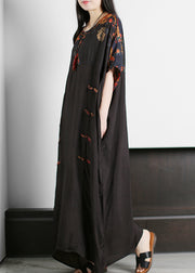 Plus Size Schwarzes Patchwork-Kleid mit O-Ausschnitt und rotem Blumenseidenknöchelkleid mit kurzen Ärmeln