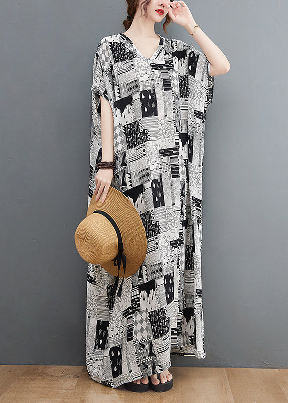 Plus Size Schwarz Weiß Print V-Ausschnitt Strand Langes Kleid Kurzarm