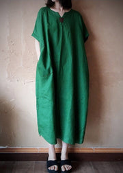 Plus Size Grün V-Ausschnitt Bestickte Taschen Leinen Maxikleider Kurzarm