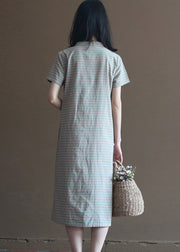 Hellgrünes Cheongsam-Kleid mit Stehkragen und Karomuster aus Baumwolle im Retro-Stil mit kurzen Ärmeln