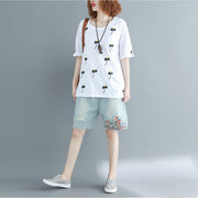 Einfache weiße Stickerei-Baumwollkleidung Vintage Inspiration O-Ausschnitt lockeres Hemd