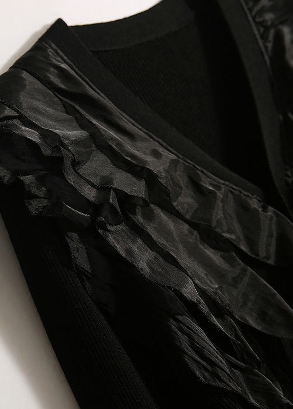 Schmal geschnittenes, schwarzes Tüll-Patchwork-Strickoberteil mit V-Ausschnitt und langen Ärmeln