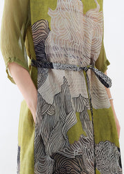 Schmal geschnittenes, grünes, seitlich offenes Tunika-Print-Leinen-Partykleid mit halbem Ärmel