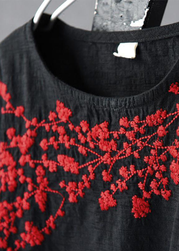 Spring Round Neck Plum Blossom Embroidery T-Shirt