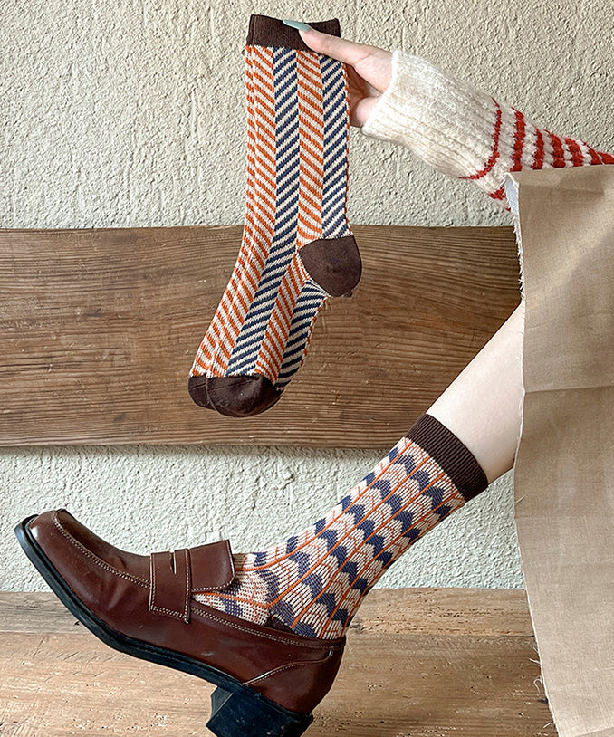 Style Geometric Plaid Jacquard Cotton Mid Calf Socks