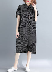 Stilvoller schwarzer Bubikragen mit niedrigem, hohem Design, gestreifte Hemdkleider mit kurzen Ärmeln