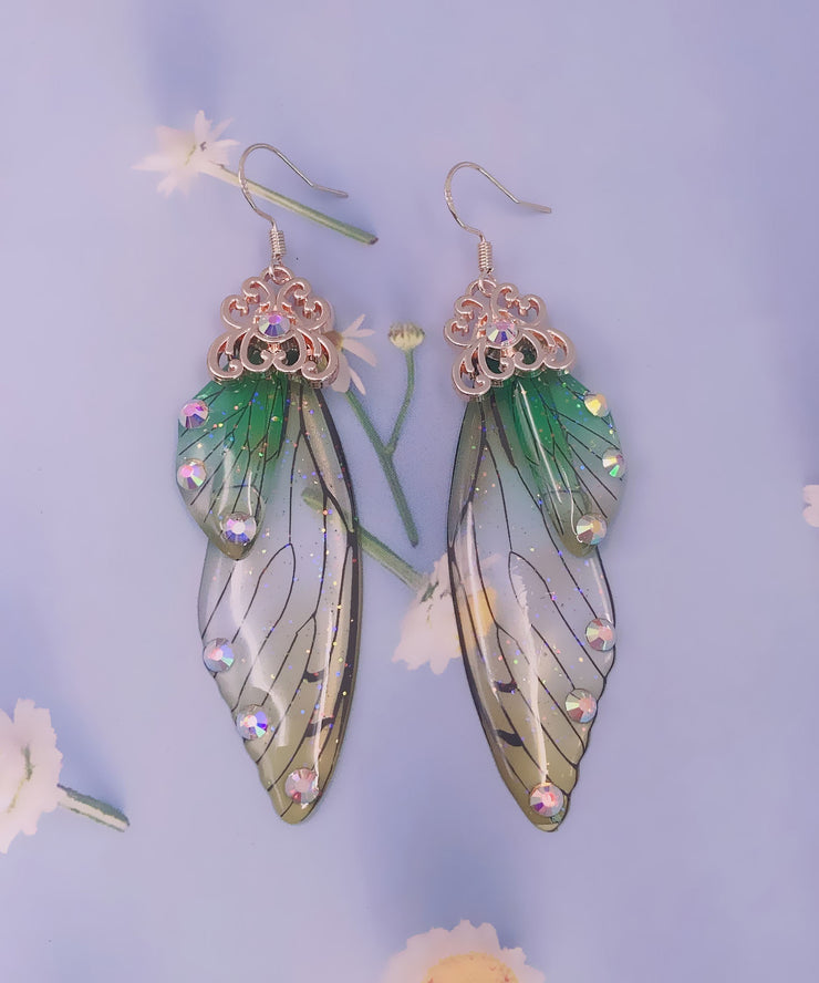 Stilvolle lila Acryl-Schmetterlingsflügel-Zirkon-Ohrringe