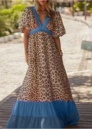 Stilvolles Patchwork mit Leopardenmuster und V-Ausschnitt, extra großer Saum, Strandkleider mit kurzen Ärmeln