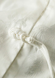 Stilvolles Seidenhemd mit langen Ärmeln und Stehkragen in Weiß