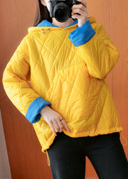 Stilvoller gelber Pullover mit Kapuzentaschen und feiner Baumwolle