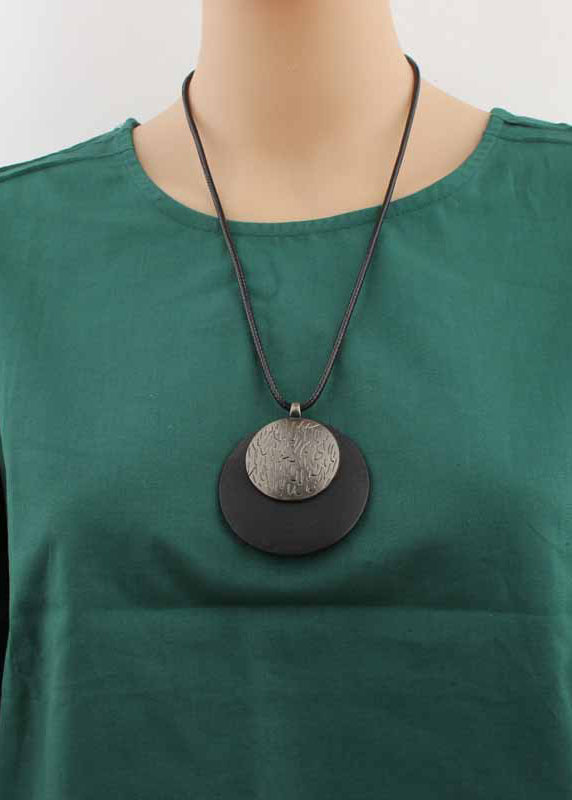 Unique Black Alloy Faux Leather Circular Pendant Necklace