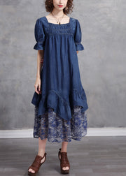 Einzigartiges, blaues, quadratisches Kragen-Patchwork-Spitzen-Baumwoll-Denim-Kleid mit kurzen Ärmeln