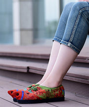 Einzigartige flache Schuhe aus grünem Baumwollstoff für Damen mit Fischstickerei und spitzen Zehen, die flache Schuhe spleißen