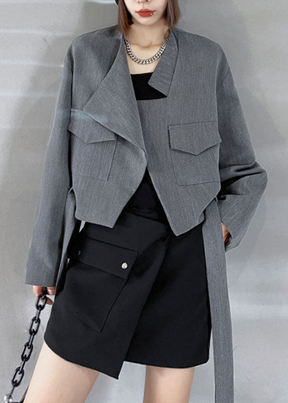 Einzigartiger grauer Mantel mit losen Taschen zum Binden der Taille