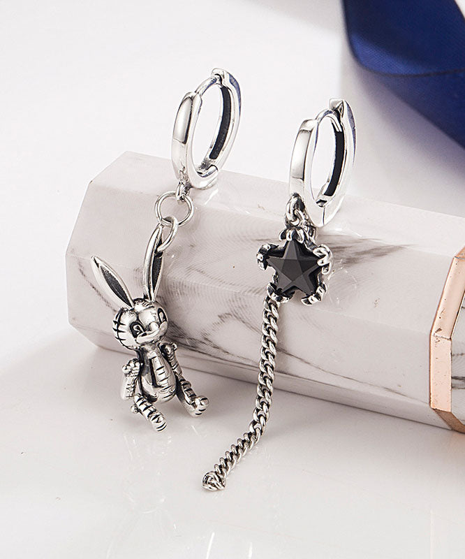 Einzigartige silberfarbene Kaninchen-Zirkon-asymmetrische Design-Silber-Tropfen-Ohrringe