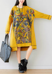 Einzigartiges gelbes Kleid mit asymmetrischem Tierdruck und O-Ausschnitt Frühling