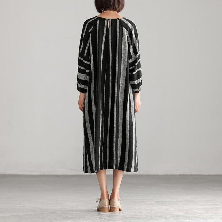Einzigartige Leinen-Baumwoll-Steppkleider stilvolles lässiges lockeres Kleid mit schwarzen und Gary-Streifen