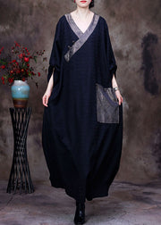 Vintage schwarzes Patchwork-Tasche mit V-Ausschnitt, zerknittertes Seidenkleid mit langen Ärmeln
