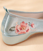 Vintage Light Blue Satin Embroidered Shoes Splicing Wedge Pointed Toe
