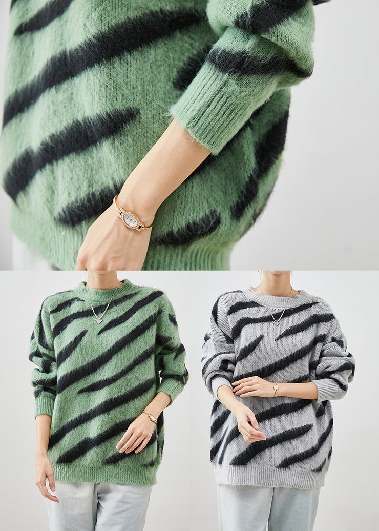 Women Grey Oversized Zebra Pattern Print Knit Short Sweater Fall
